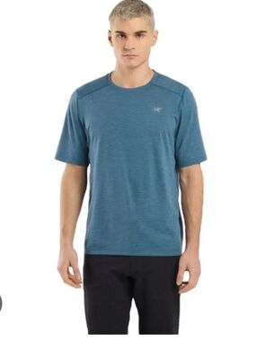 Arc'teryx Men's Cormac Crew Blue Short Sleeve Athletic Shirt